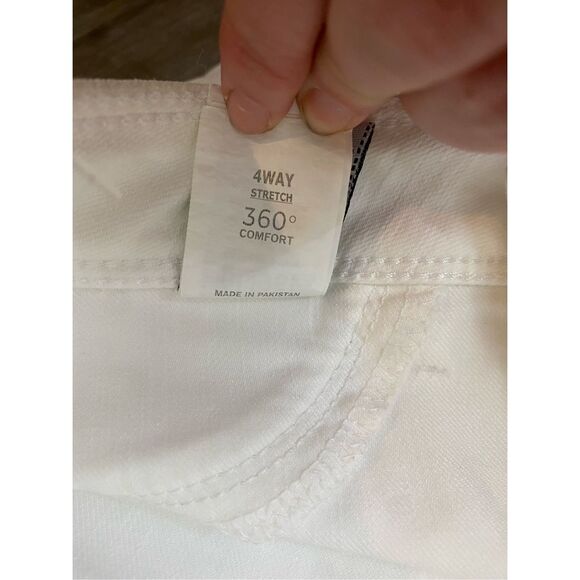 DL1961 Angel Mid Rise Skinny Ankle Jeans in Milk White, Size 27", MSRP $179 - Picture 9 of 11